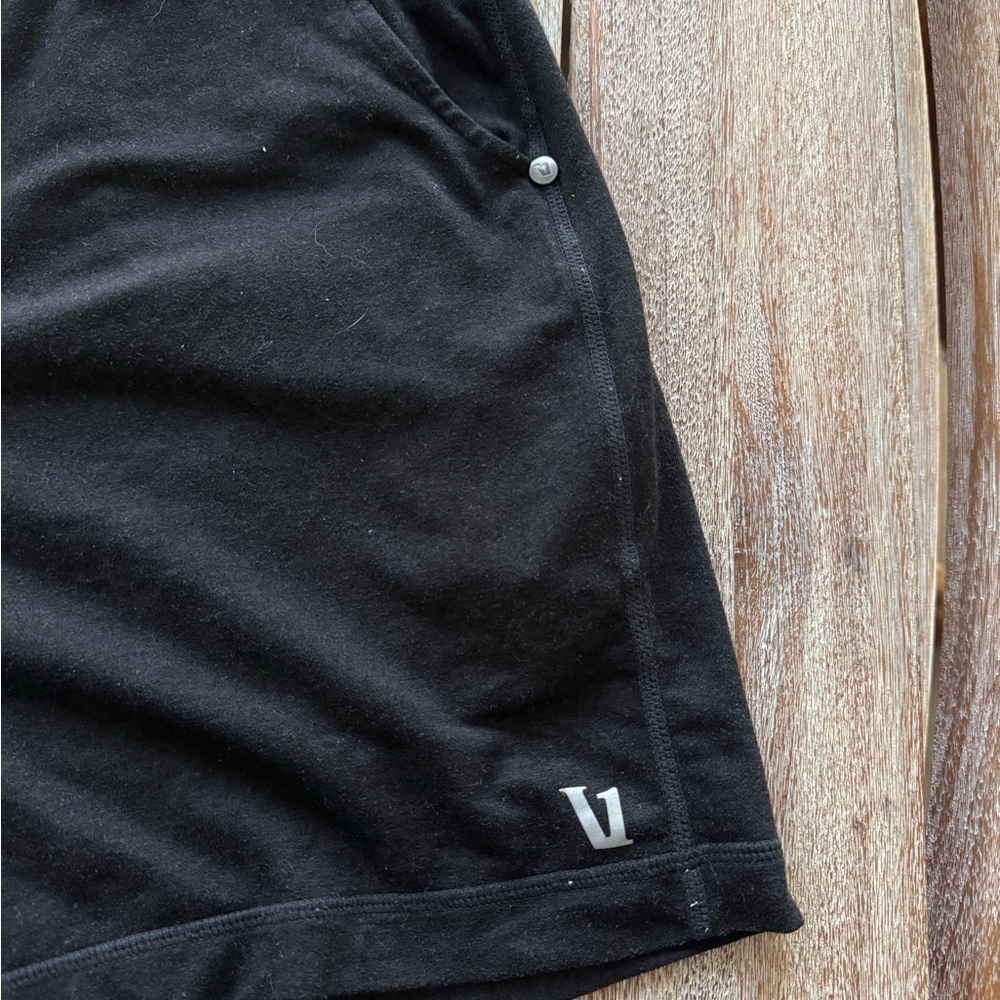 Vuori Ponto Short Black Heather 7” Inseam - Picture 4 of 6